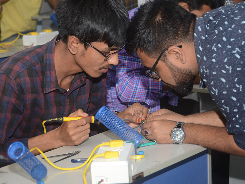 Eighth School on System Design Using Microcontroller